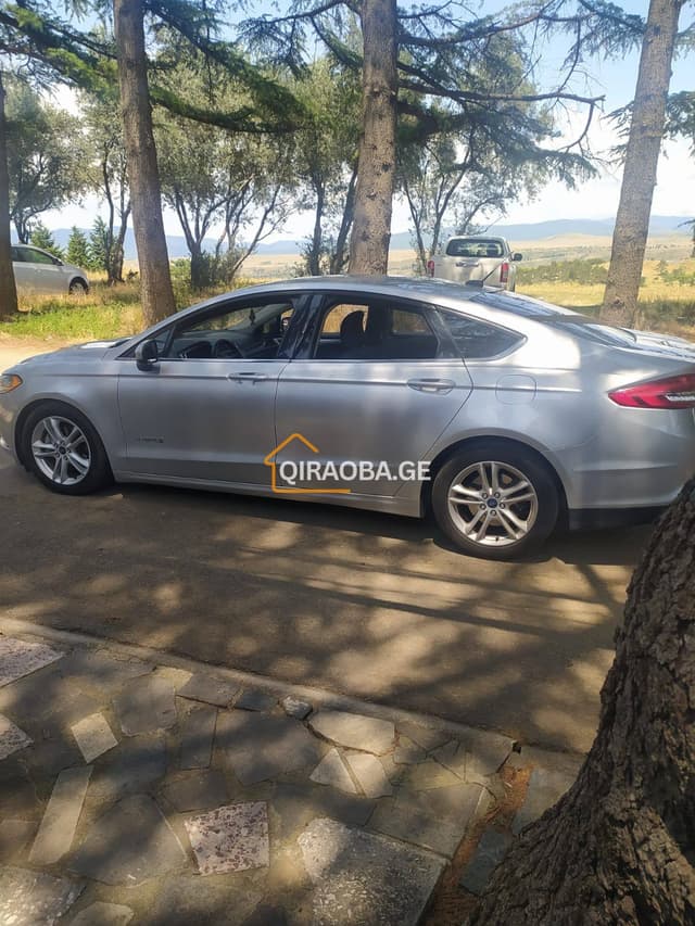 ვერცხლისფერი Ford Fusion ჰიბრიდი თბილისში - სურათი 3