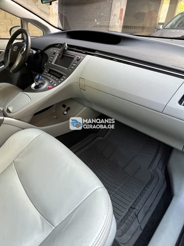 ქირავდება Toyota Prius 2014  - სურათი 4