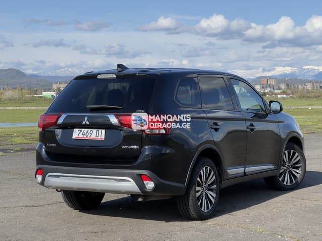 Mitsubishi outlander 2019 - სურათი 3