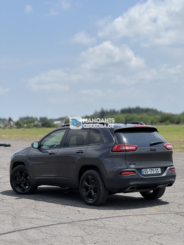 Jeep Cherokee 2017 წელი    - სურათი 4